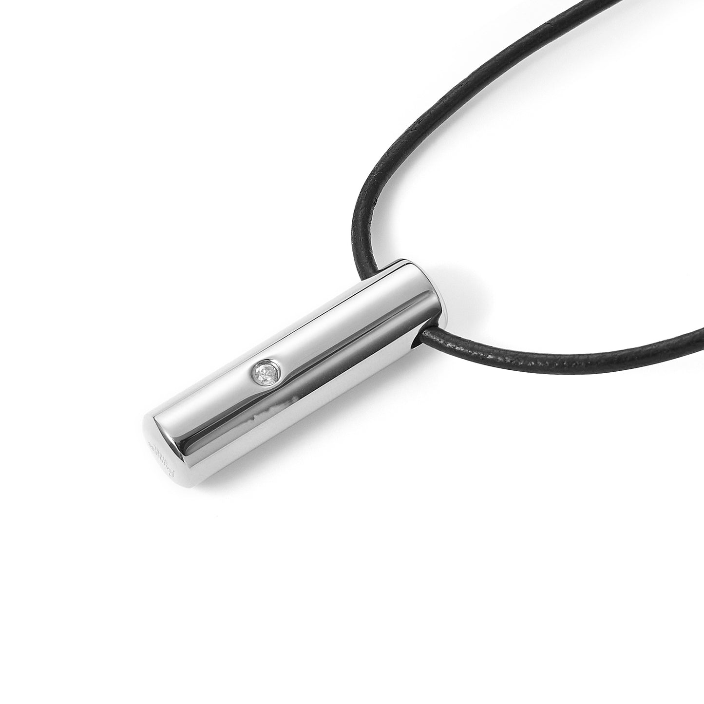Stainless steel cylinder pendant with chain